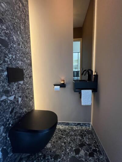 Gekleurde toiletspiegel