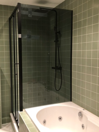 Gekleurd gehard glas - smoke douchewand