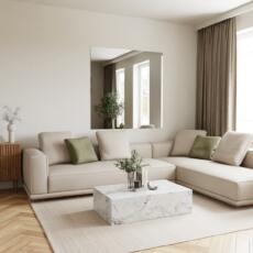 Grijs gekleurde spiegel aan de muur in lichte woonkamer