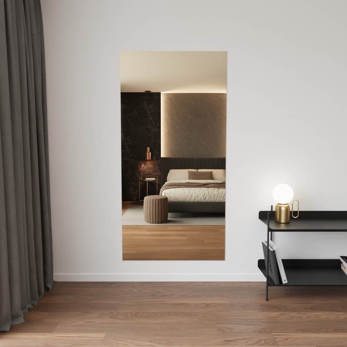 Op maat gemaakte brons gekleurde spiegel aan de muur in modern interieur